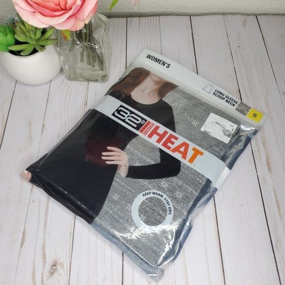 32 Degrees Tops - 32 Degrees Gray Snowflake Base Layer Top